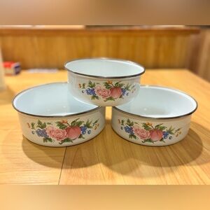 3pc vintage Floral Enamel Nesting Bowls Set